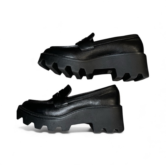 Brand New – DV by Dolce Vita “Vikki” Chunky Lug-Sole Loafers – Size W9 - Picture 3 of 5